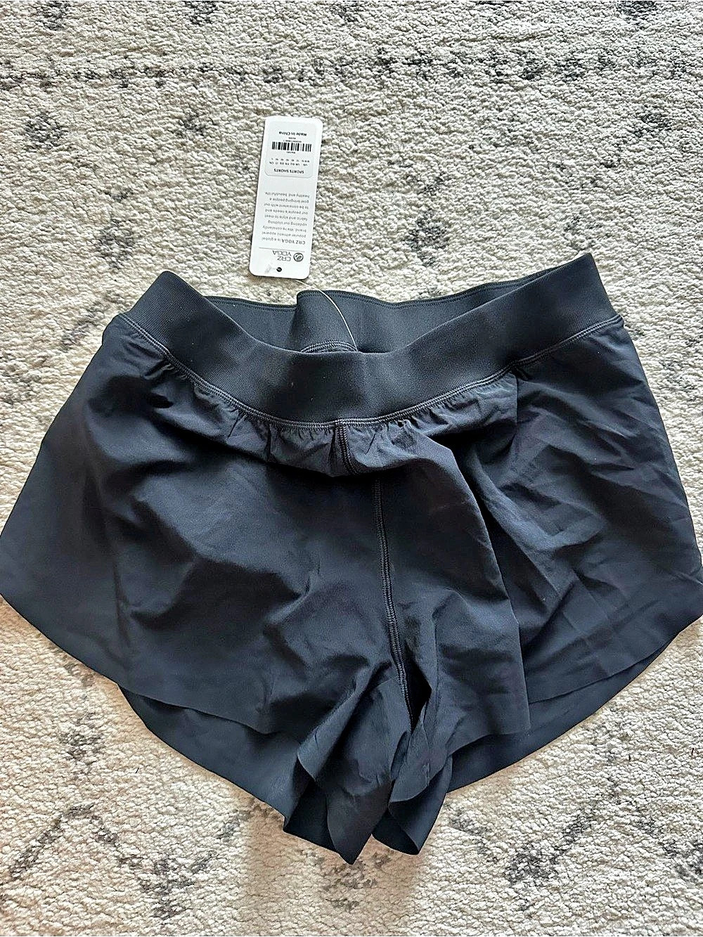 NEW CRZ YOGA Black Athletic Shorts. Size Medium